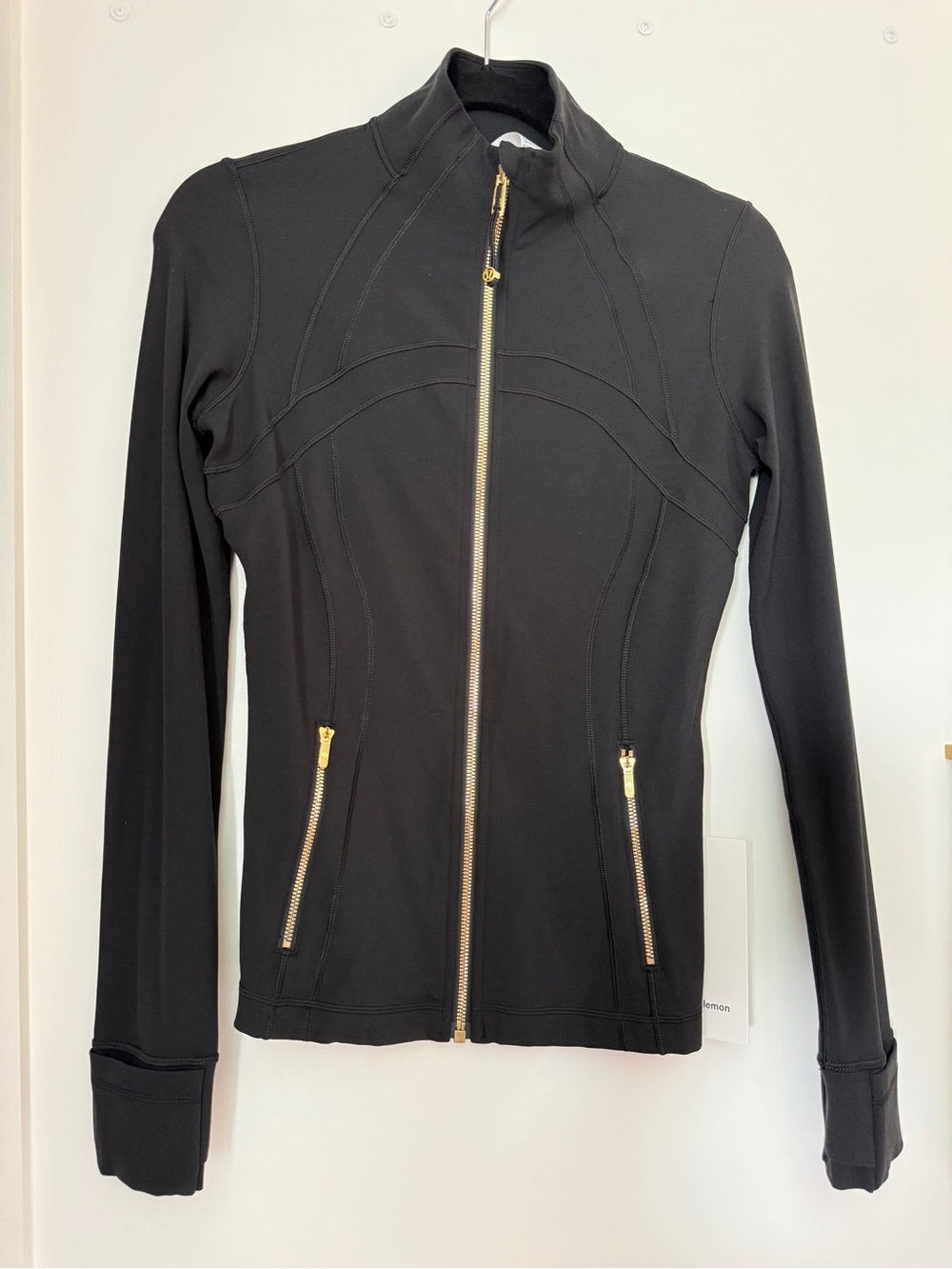 NWT Lululemon Women’s Define Jacket Nulu with Gold Hardware Size 6